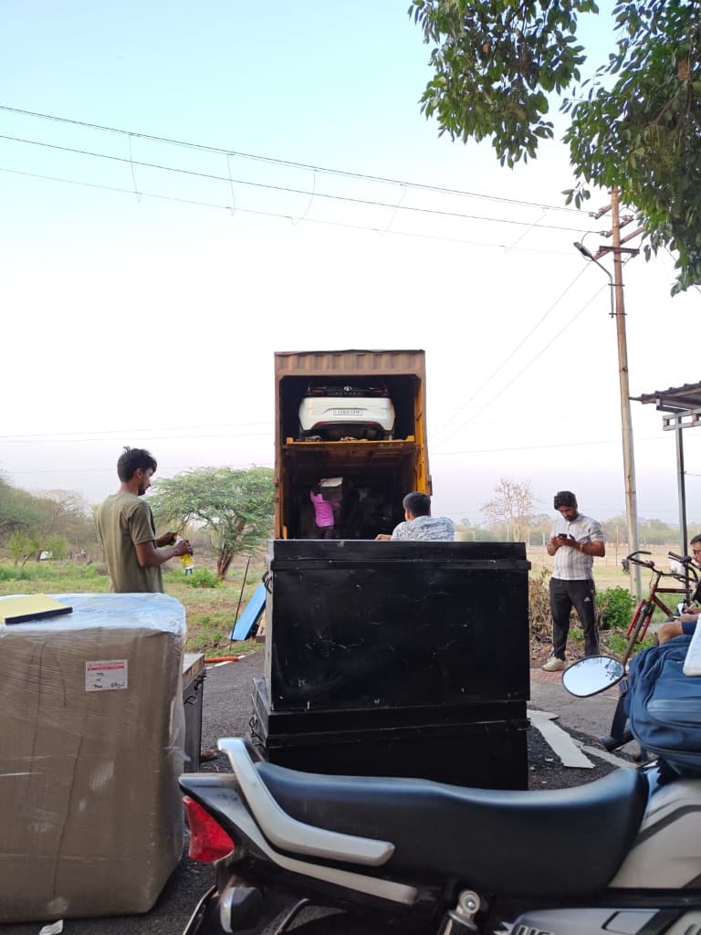 B2B Commercial Logistics